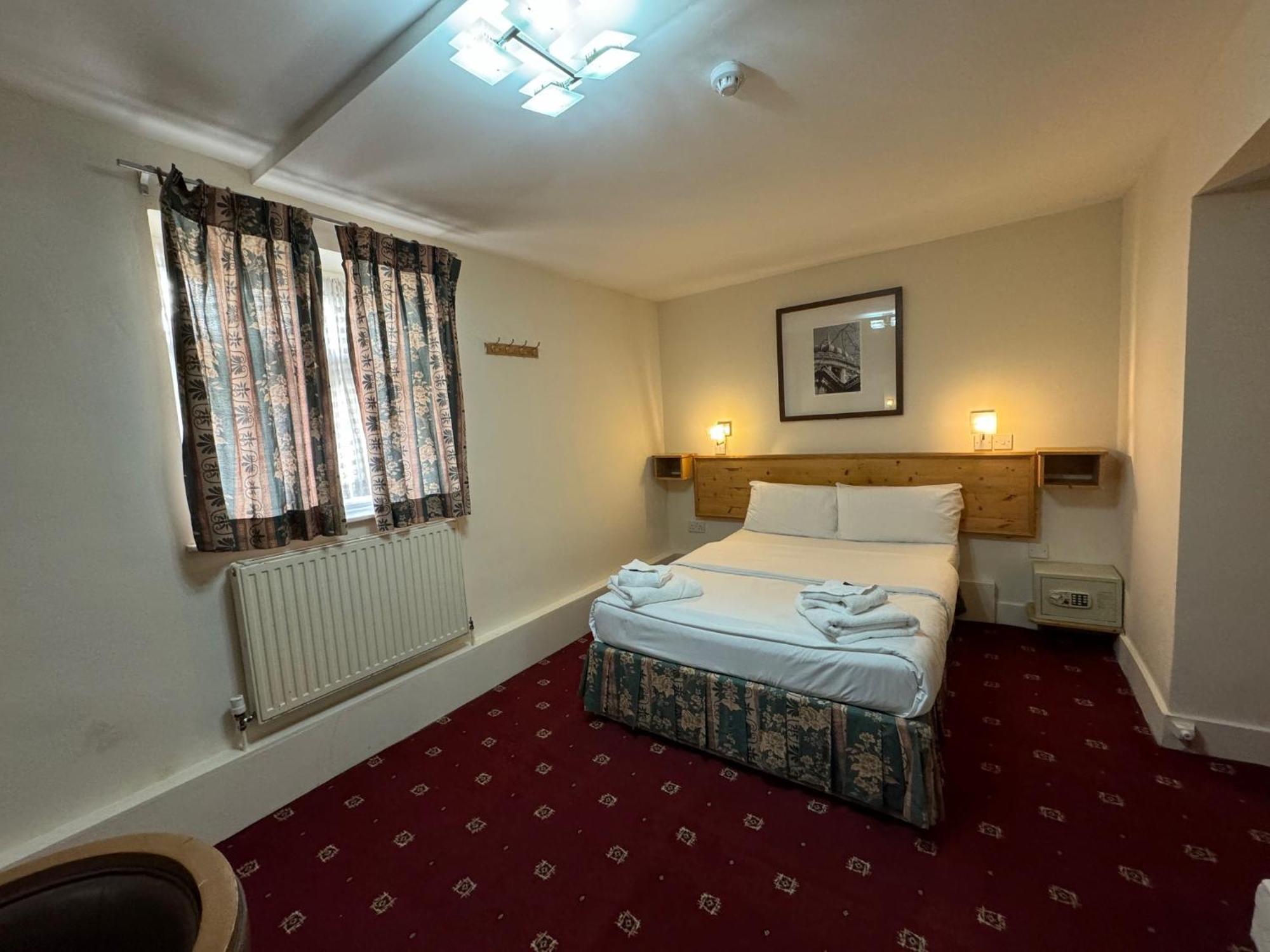 Bridge Park Hotel London Bagian luar foto