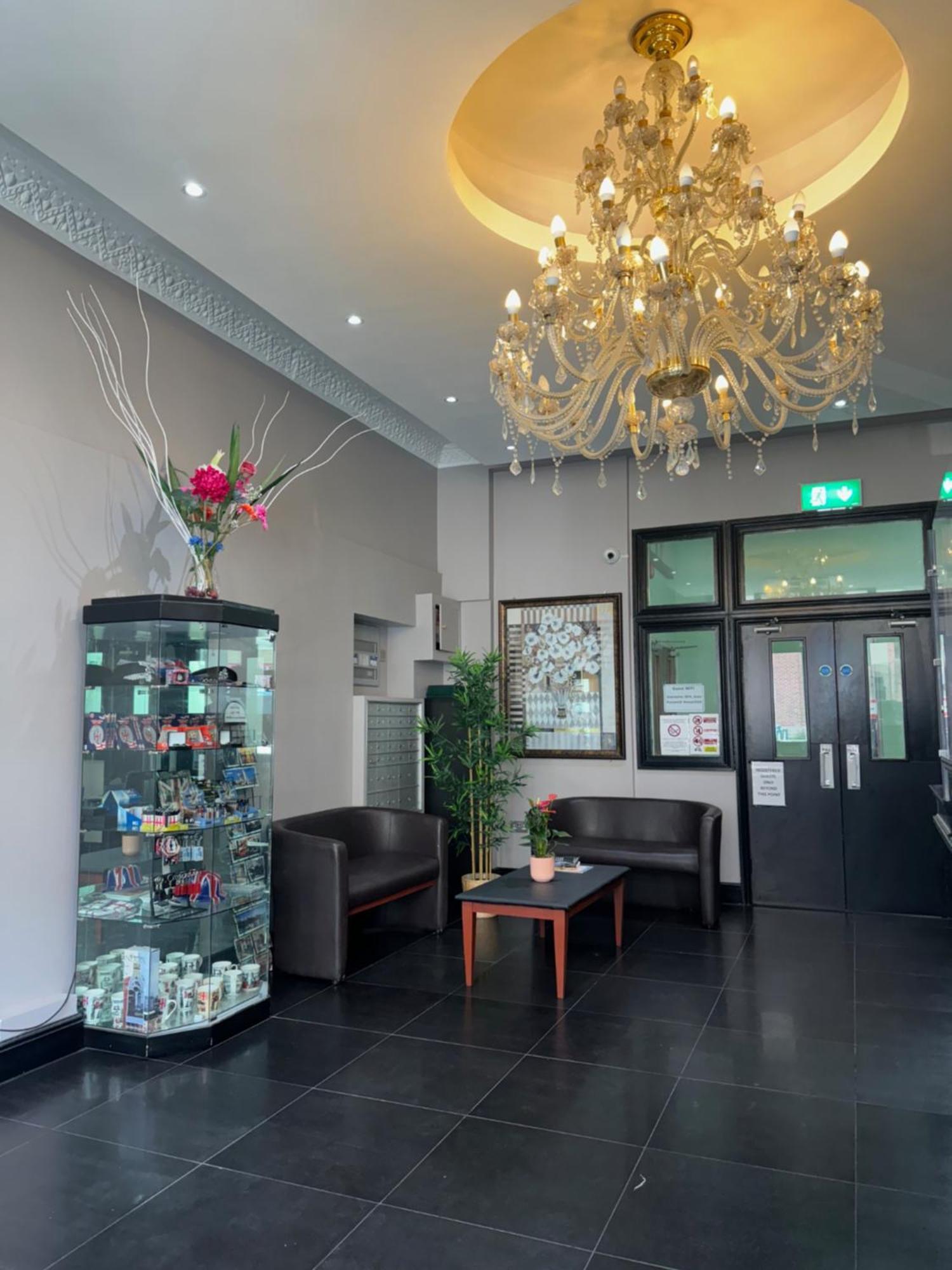 Bridge Park Hotel London Bagian luar foto