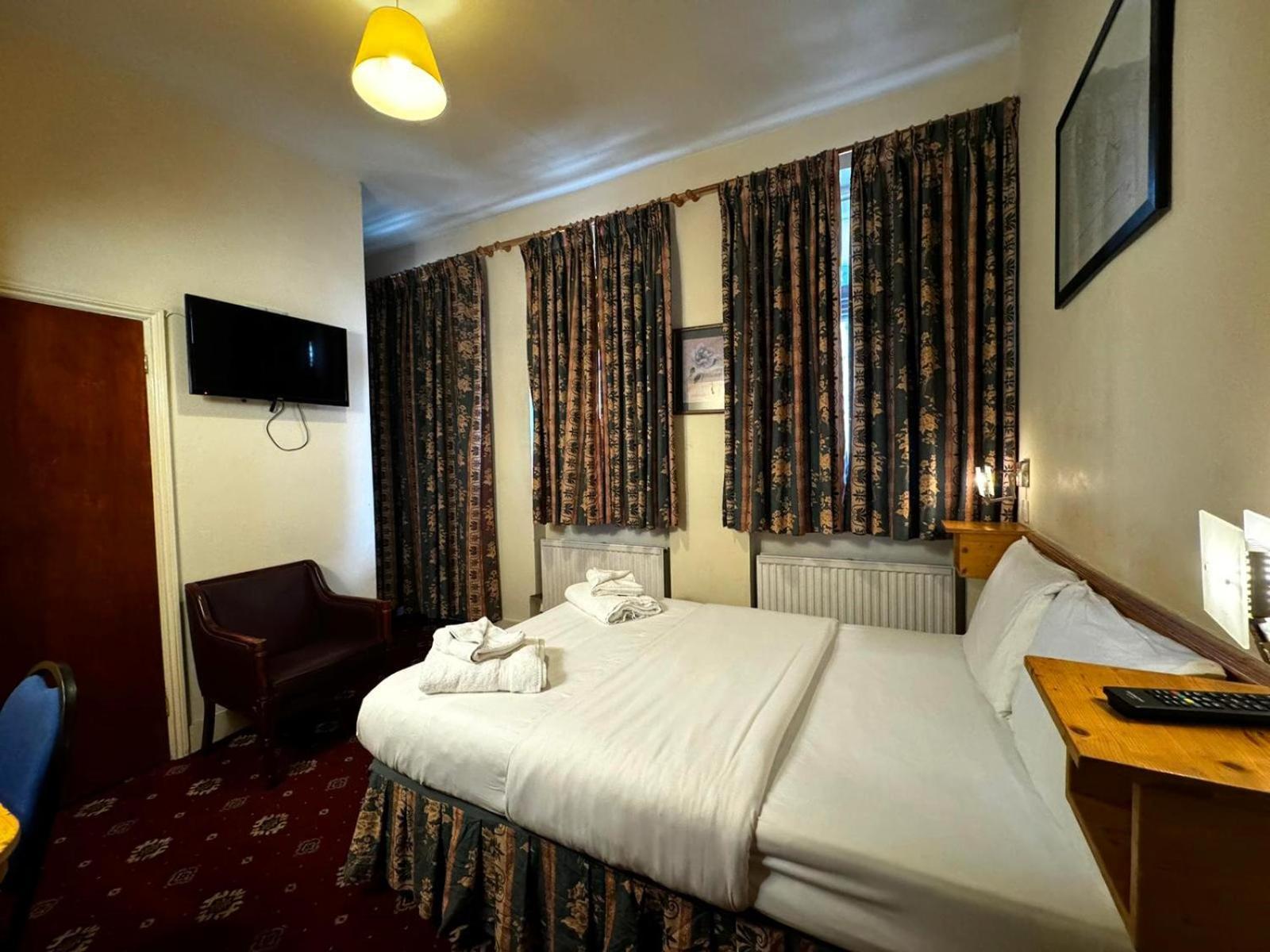 Bridge Park Hotel London Bagian luar foto