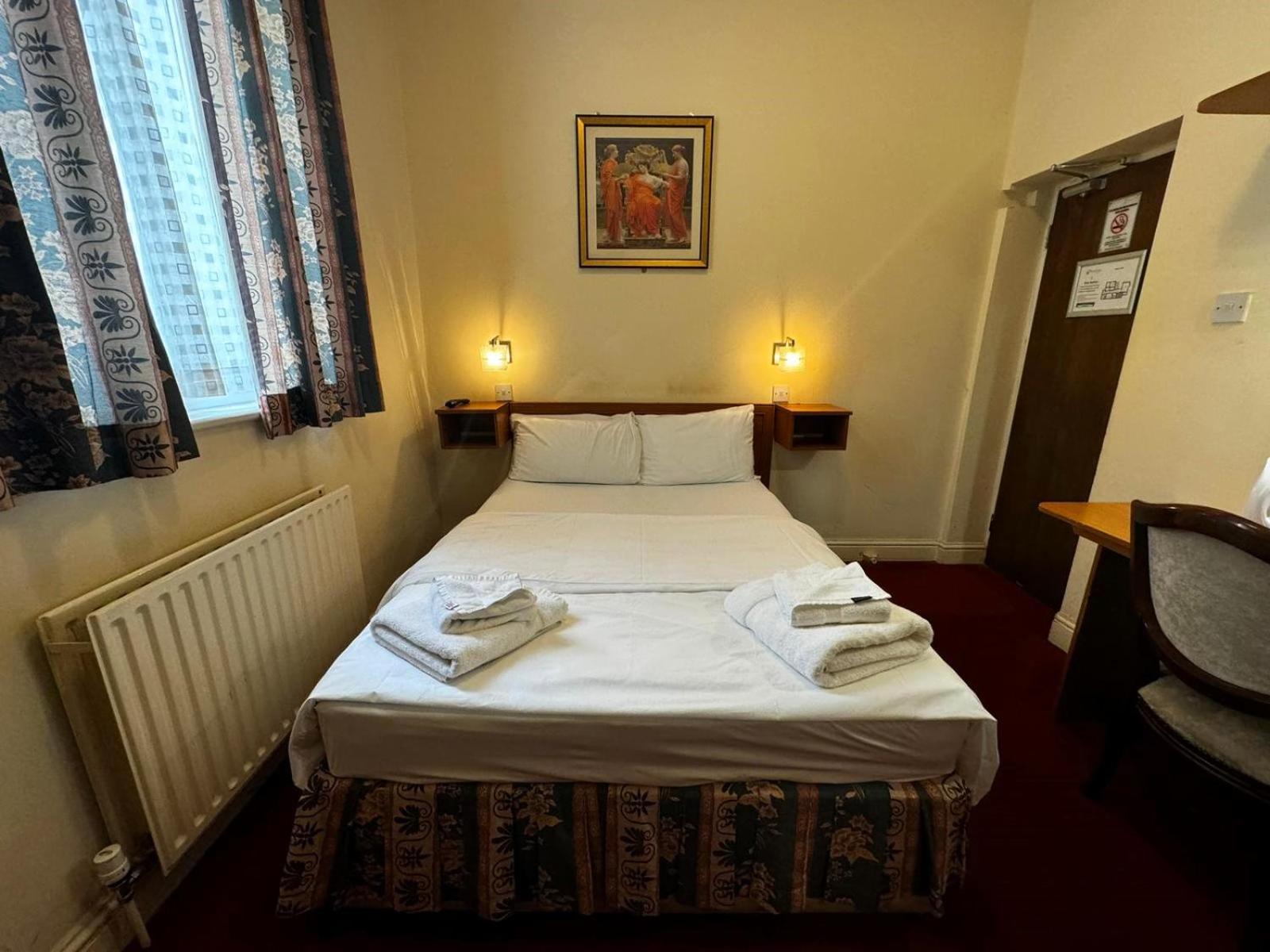 Bridge Park Hotel London Bagian luar foto