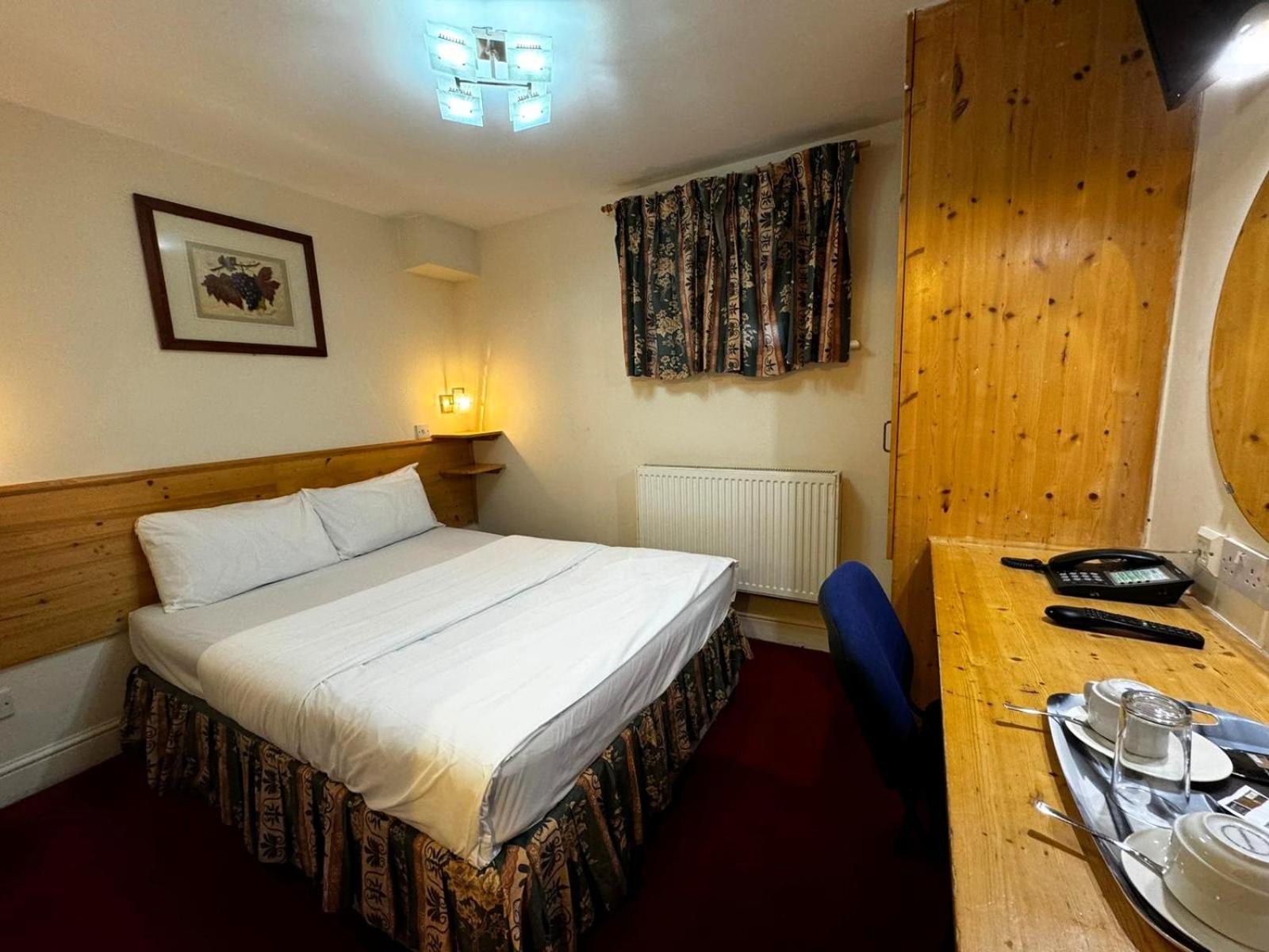 Bridge Park Hotel London Bagian luar foto
