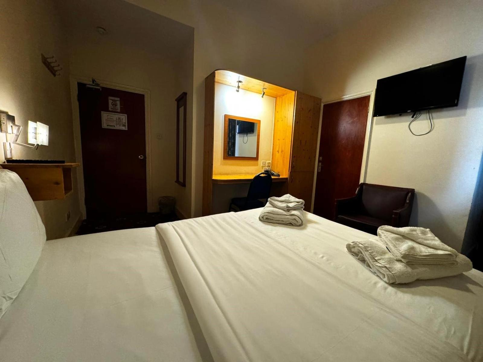 Bridge Park Hotel London Bagian luar foto