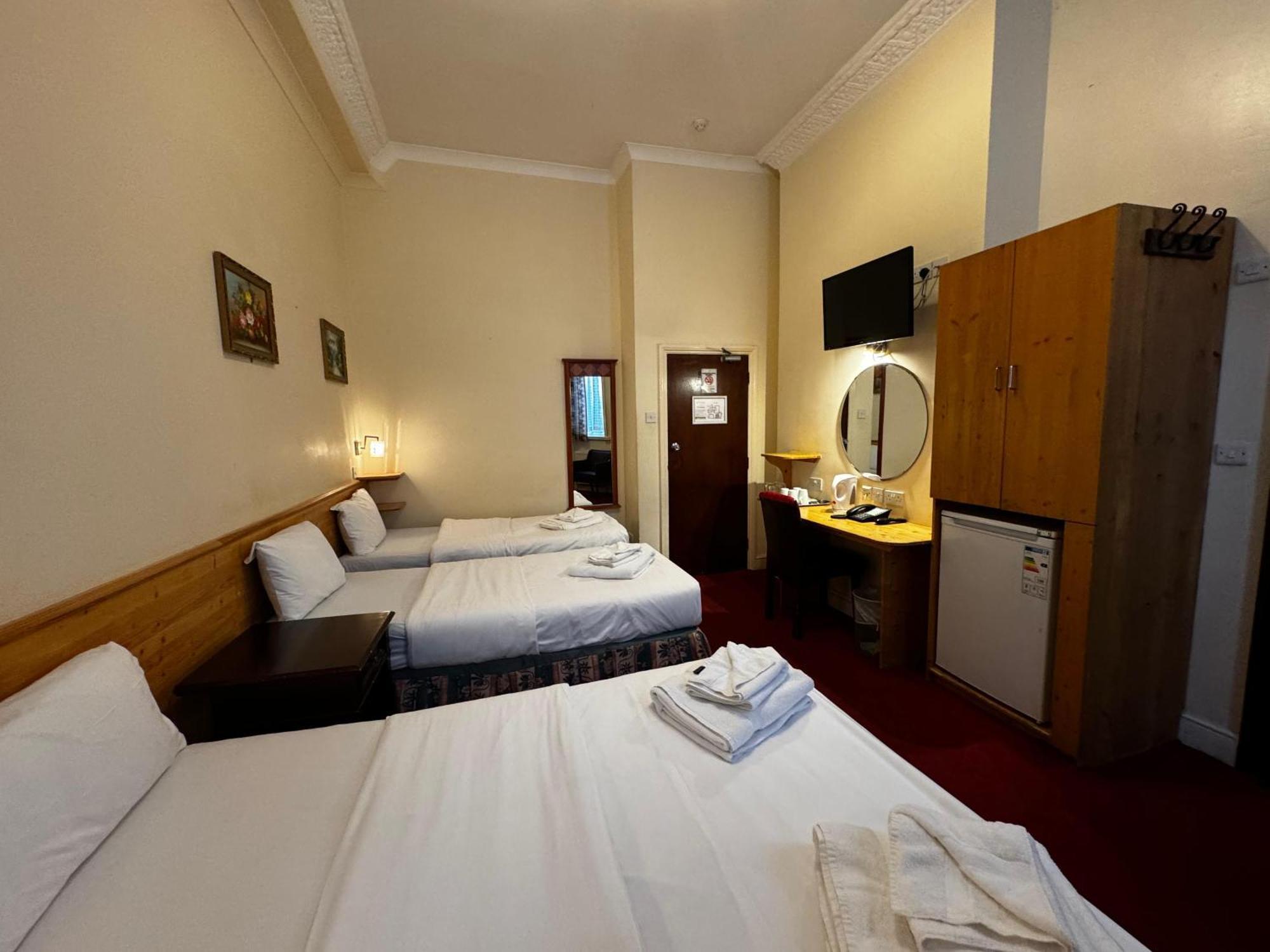 Bridge Park Hotel London Bagian luar foto