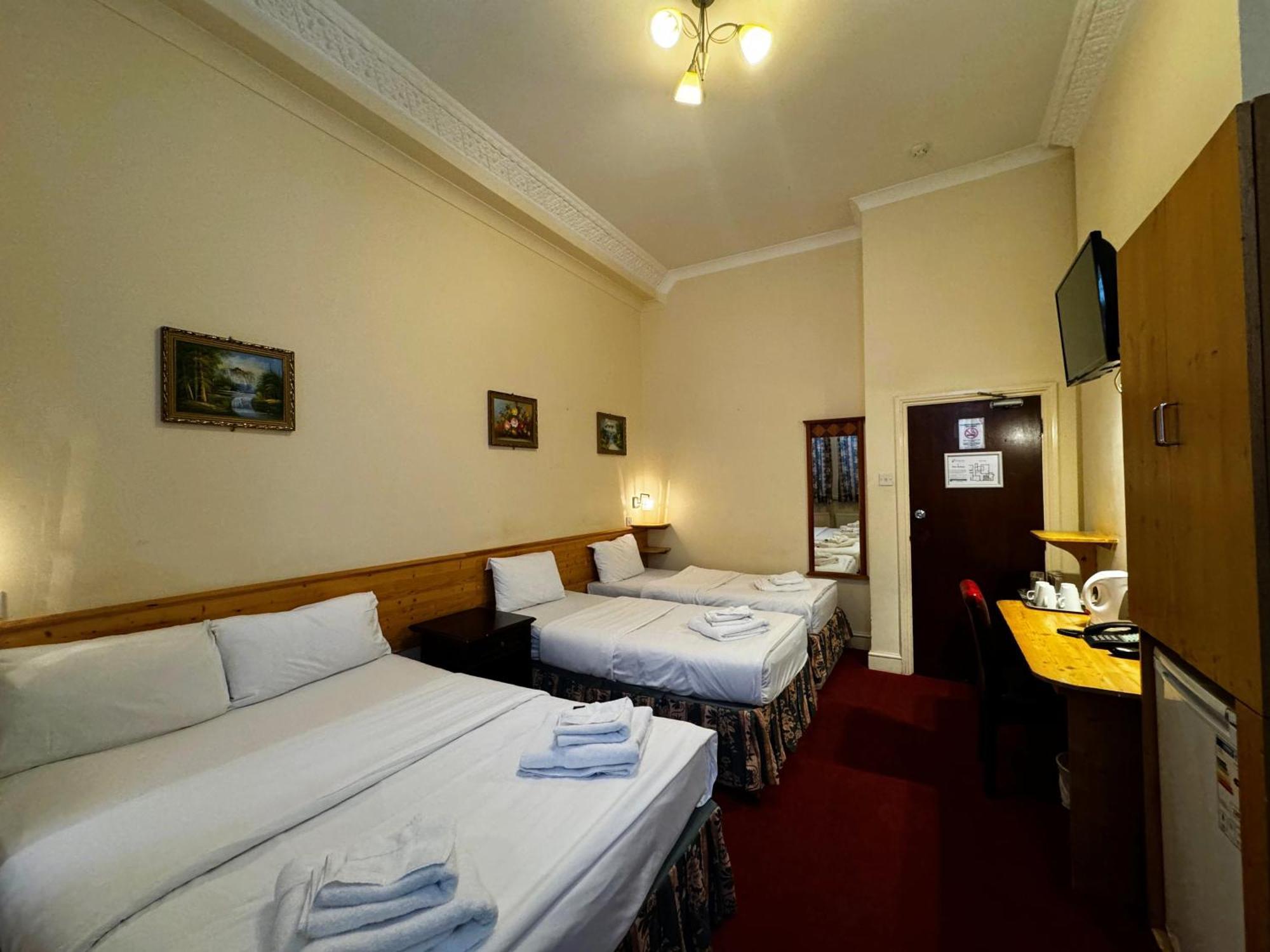 Bridge Park Hotel London Bagian luar foto