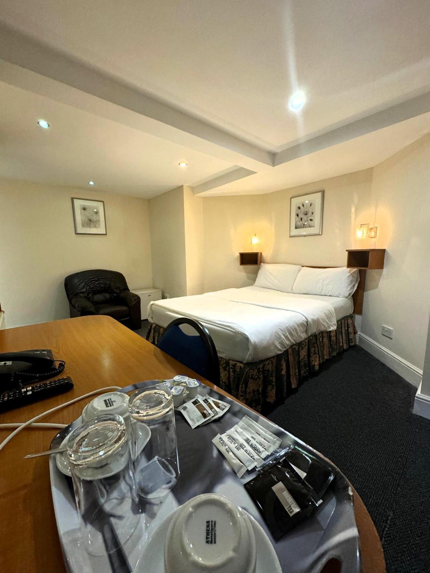 Bridge Park Hotel London Bagian luar foto