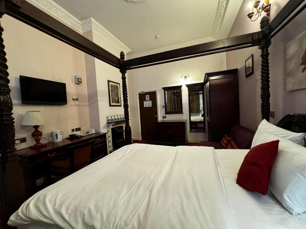 Bridge Park Hotel London Bagian luar foto