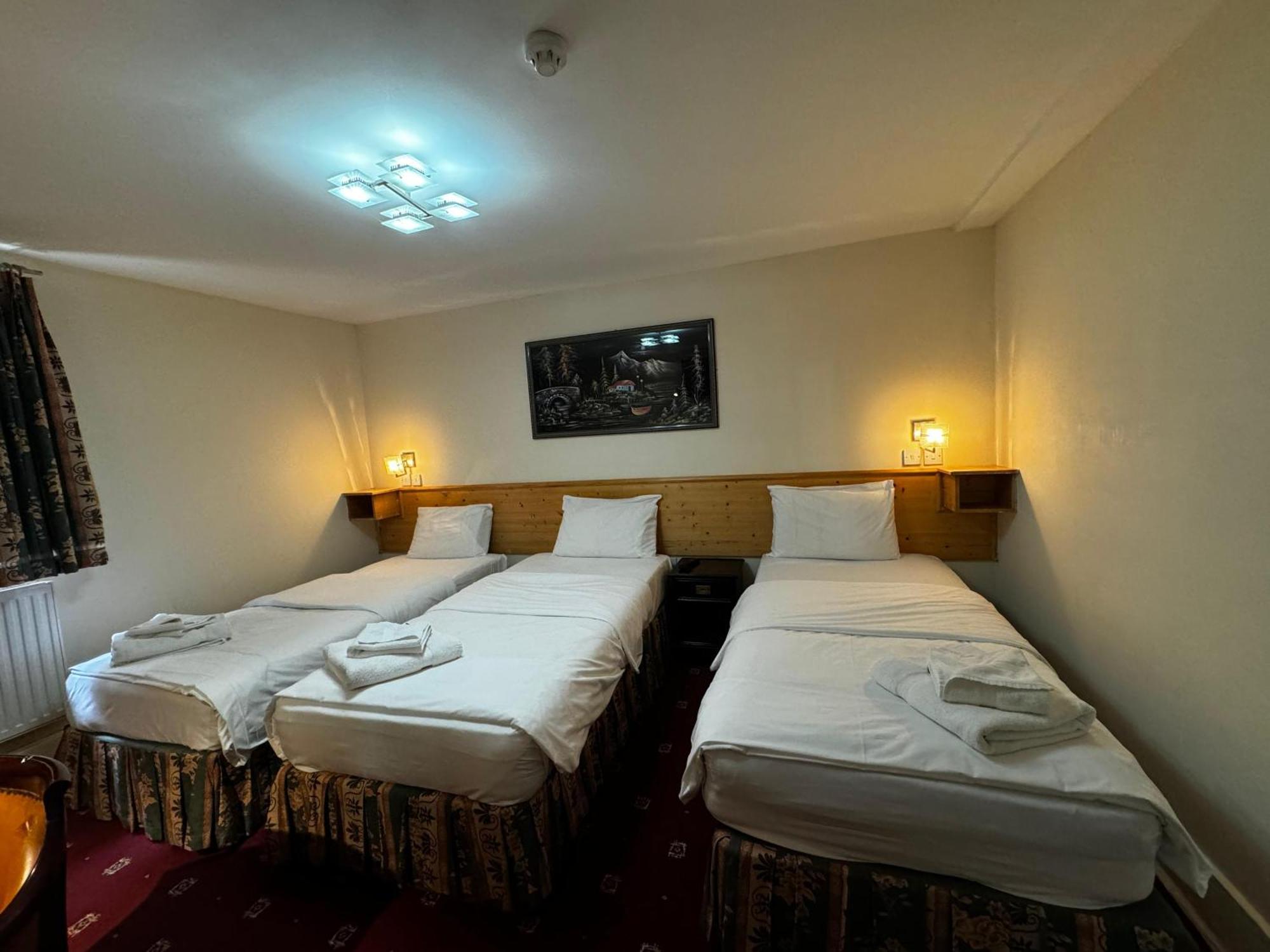 Bridge Park Hotel London Bagian luar foto