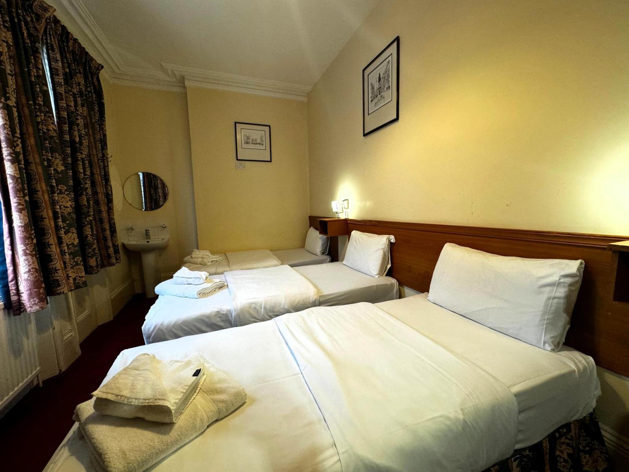 Bridge Park Hotel London Bagian luar foto